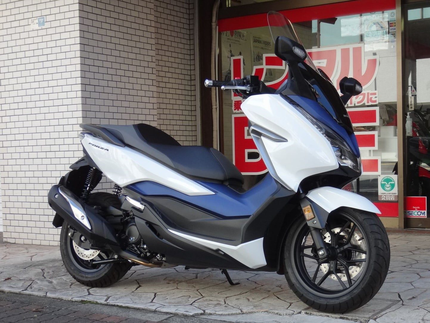 フォルツァ  250cc 250ccスクーター、ホンダフォルツァがモデルチェンジ｜新エンジンで
